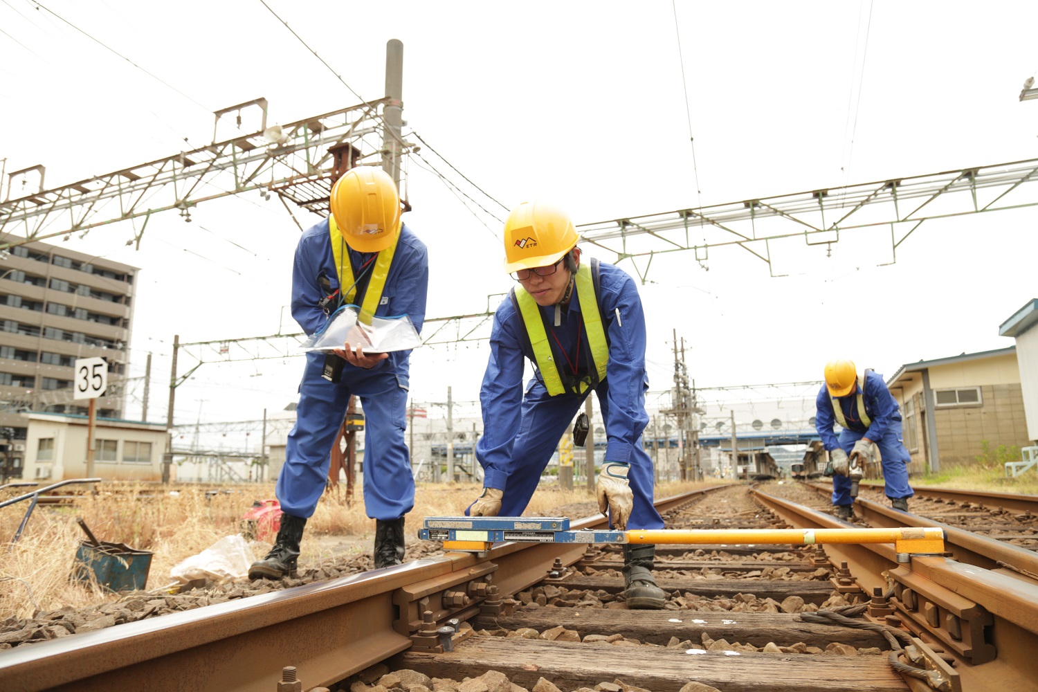 列車の安全と安定運行を守り続けるために！えちごトキめき鉄道【施設職社員】募集！！240508adva290