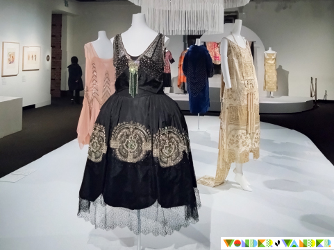 パリの名門メゾンが生んだドレス